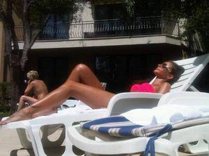 Aleena, 20 in Ohio | Younger Adult Woman, Older Men