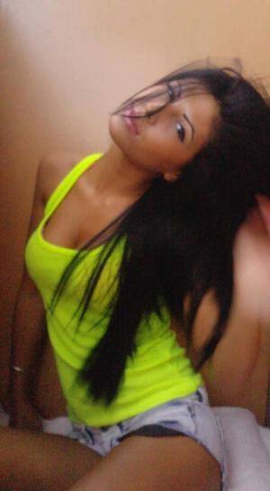 Connect with Autumn (23) in Illinois | Adult Dating