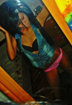 Melanie, 30 in Illinois | Casual Dating and Private Chat