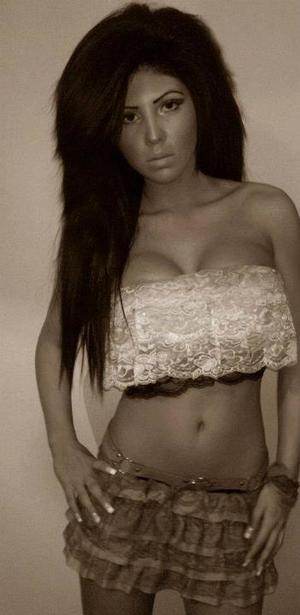 Yasmin, 18, profile image for Duluth, MN dating page