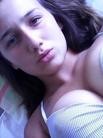 Chat with Lizeth (29) | Puerto Rico Local Women