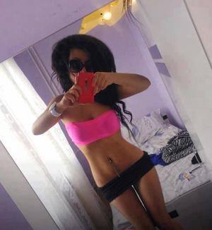 Meet Hanna (21) from Texas | Local Dating Profile