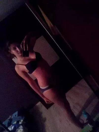 Meet Isabelle (18) from South Carolina | Local Dating Profile