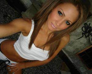 Kayleen, 19, profile image for Millbrae, CA dating page