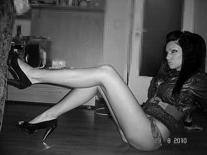 Chat with Savannah (22) | Connecticut Local Women