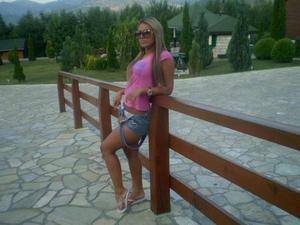 Meet Naomi (21) from Puerto Rico | Local Dating Profile