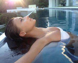 Photo of Julissa (29), adult profile in Los Angeles, CA