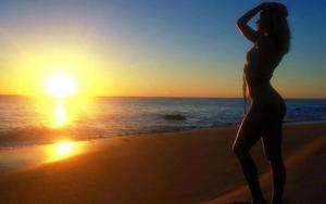 Photo of Alyssa (18) from Los Angeles, CA dating profile