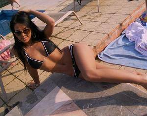 Tia (20) in New York | Local Adult Woman