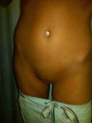 Meet Mia (21) from Illinois | Local Dating Profile