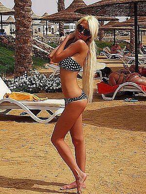 Carlee (28), San Diego, CA adult dating profile image