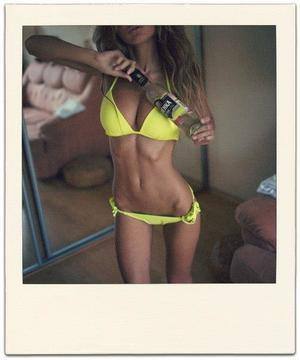 Chat with Macy (28) | British Colombia Local Women