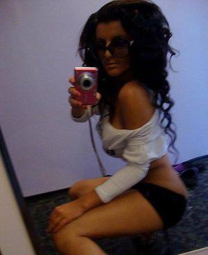 Dominique, 20, profile image for Golden Valley, MN dating page