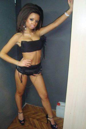 Eve, age 27, local profile image in Phoenix, AZ