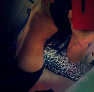 Valencia, 24, casual dating profile photo in Los Angeles, CA