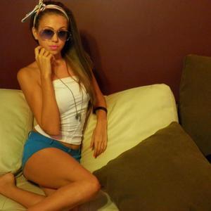 Alejandra from Ohio is looking for adult webcam chat