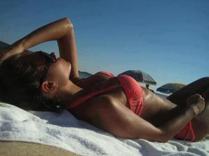 Looking for local cheaters? Take Kourtney from Minnesota home with you