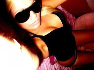 Looking for local cheaters? Take Viviana from Virginia home with you