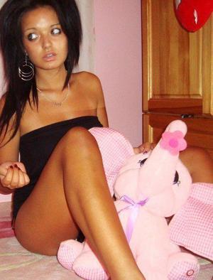 Looking for girls down to fuck? Makenna from North Carolina is your girl