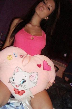 Meet local singles like Brooke from Minnesota who want to fuck tonight