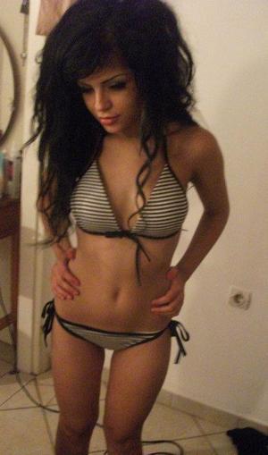 Wendy from South Carolina is looking for adult webcam chat