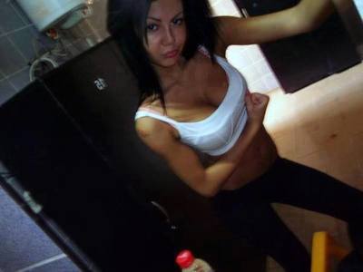 Oleta from Maplewood, Washington is interested in nsa sex with a nice, young man