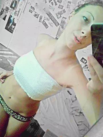 Looking for girls down to fuck? Ashly from Connecticut is your girl