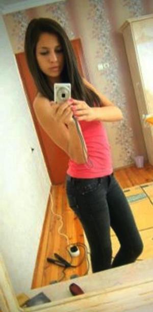 Antoinette from Ohio is interested in nsa sex with a nice, young man