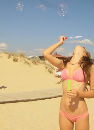 Looking for local cheaters? Take Leila from Manitoba home with you