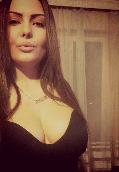 Miranda from California is the best local fuck buddy you can ever find