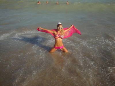 Robyn is a cheater looking for a guy like you!