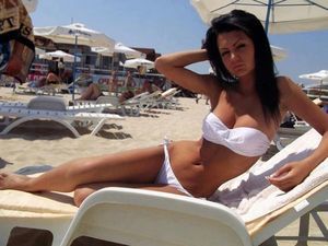 Carla from Georgia is looking for adult webcam chat