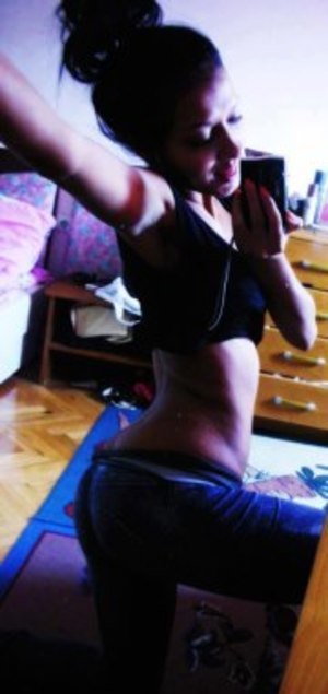 Nadine from California is looking for adult webcam chat