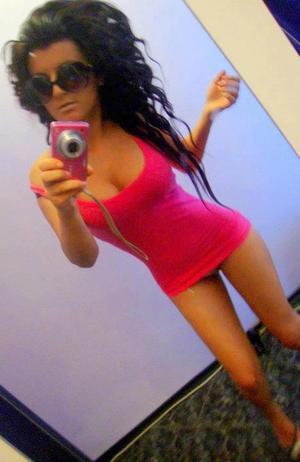 Racquel from Long Branch, New Jersey is looking for adult webcam chat