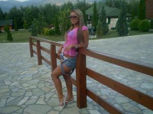 Tegan from British Colombia is interested in nsa sex with a nice, young man