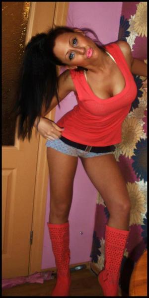 Meet local singles like Destini from Arizona who want to fuck tonight