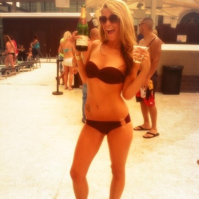 Looking for girls down to fuck? Iesha from Illinois is your girl
