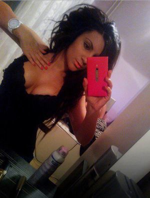 Escorts like Marie are down to fuck you now!