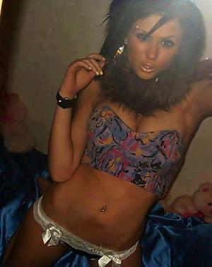 Finding a fuck buddy like Veronica from British Colombia has never been easier