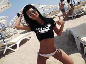 Meet local singles like Phoebe from Manitoba who want to fuck tonight