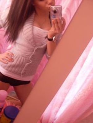 Alexis from South Dakota is looking for adult webcam chat