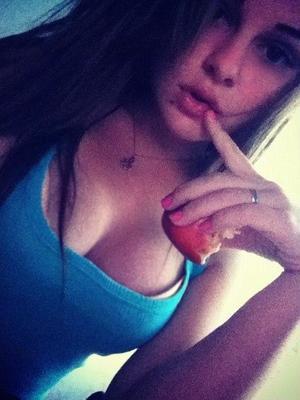 Looking for girls down to fuck? Yaretzi from Alberta is your girl