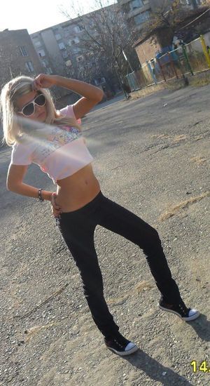Amelie is a cheater looking for a guy like you!