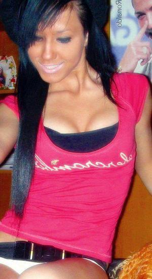 Alana from Illinois is interested in nsa sex with a nice, young man