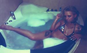 Looking for girls down to fuck? Scarlett from Washington is your girl