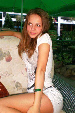 Escorts like Myra are down to fuck you now!