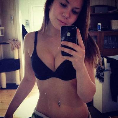 Looking for girls down to fuck? Rosalie from North Carolina is your girl
