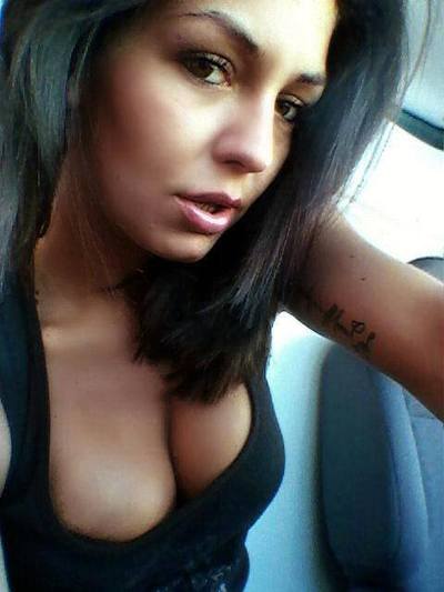 Looking for girls down to fuck? Julia from Missouri is your girl