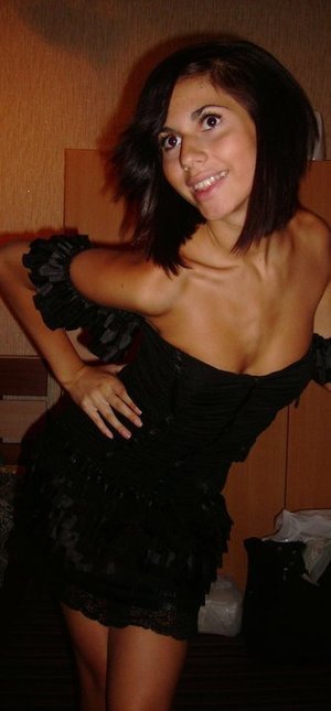 Elana from Nunn, Colorado is looking for adult webcam chat