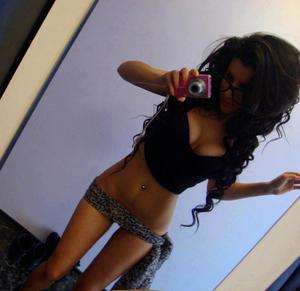 Meet local singles like Sonia from Wisconsin who want to fuck tonight